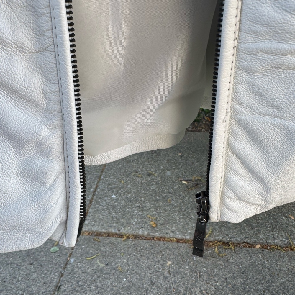 Women’s  White Leather Jacket - Picture 4 of 5